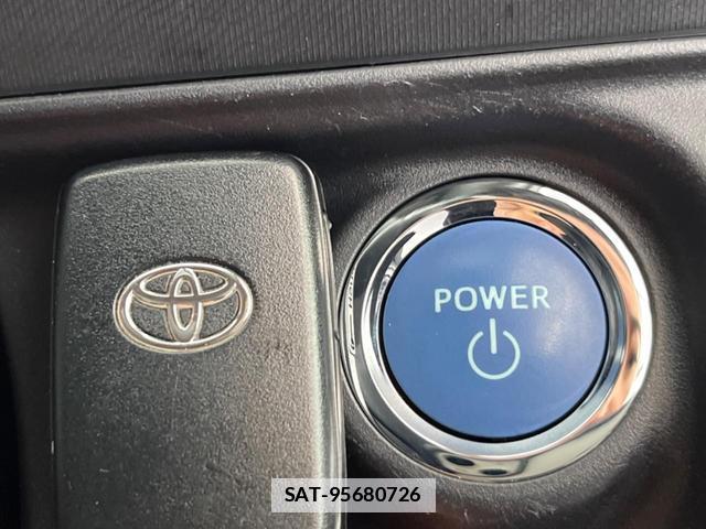 Toyota AQUA 2018-02 7867240-6
