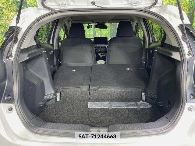 Toyota AQUA 2022-03 7867652-9