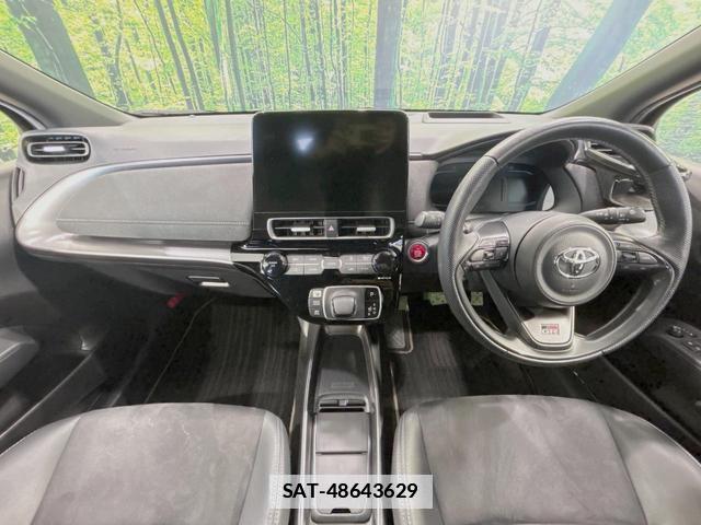 Toyota AQUA 2023-02 7867950-1