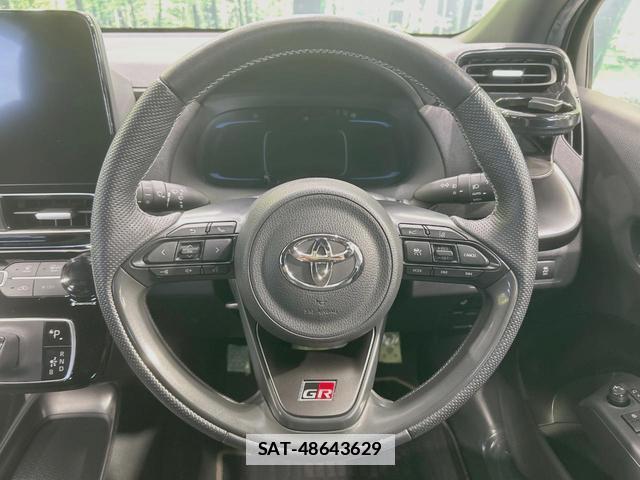 Toyota AQUA 2023-02 7867950-10