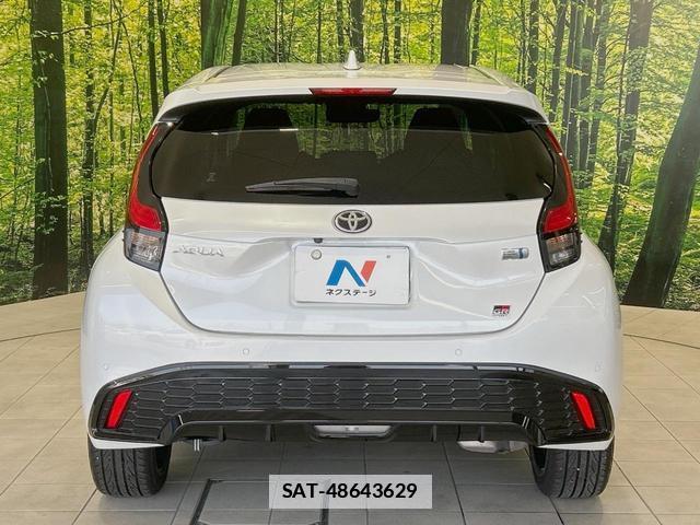 Toyota AQUA 2023-02 7867950-14