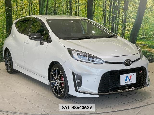 Toyota AQUA 2023-02 7867950-15