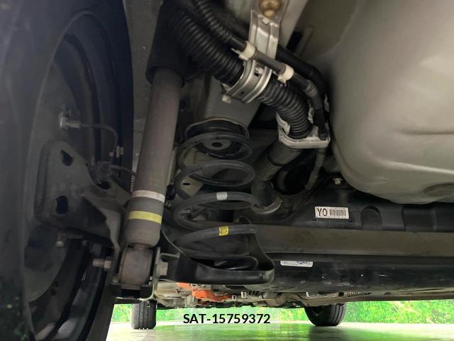 Toyota AQUA 2012-02 7868308-18