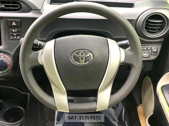 Toyota AQUA 2012-02 7868308-6