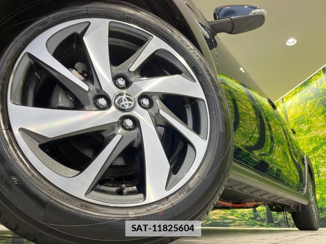 Toyota AQUA 2017-10 7869047-12
