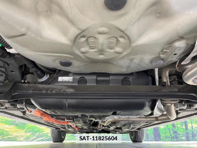 Toyota AQUA 2017-10 7869047-18