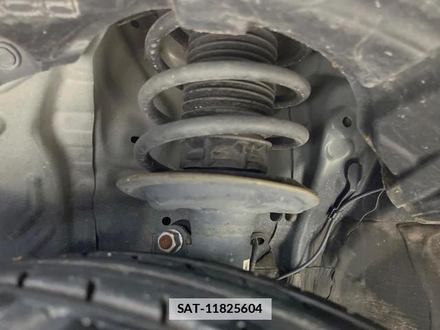 Toyota AQUA 2017-10 7869047-19