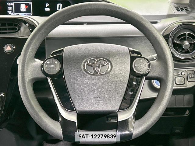 Toyota AQUA 2018-09 7869139-10