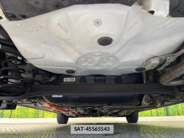 Toyota AQUA 2012-03 7869425-18