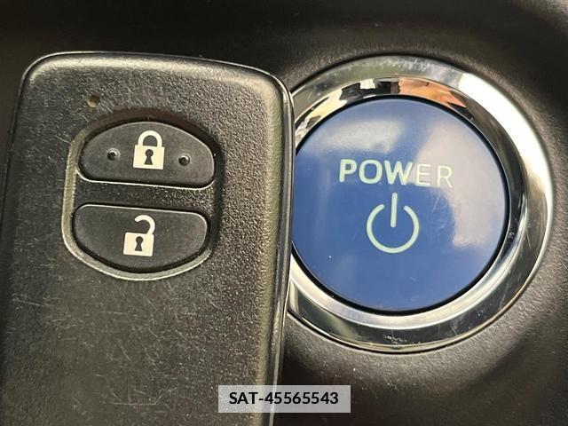 Toyota AQUA 2012-03 7869425-5