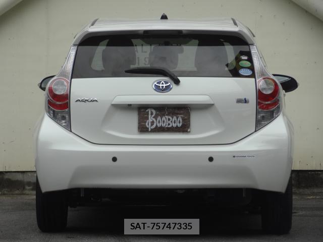 Toyota AQUA 2013-07 7870169-10