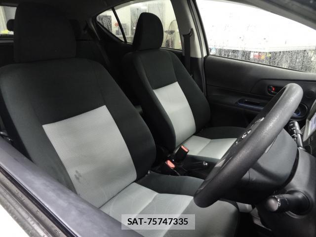 Toyota AQUA 2013-07 7870169-11