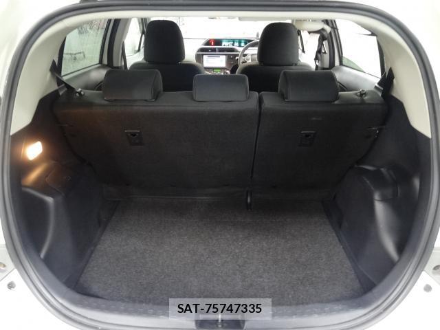 Toyota AQUA 2013-07 7870169-15