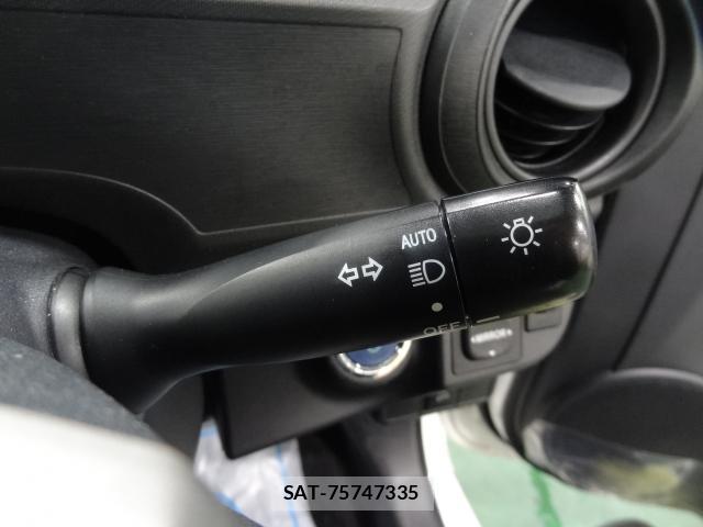 Toyota AQUA 2013-07 7870169-19