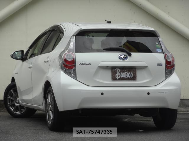 Toyota AQUA 2013-07 7870169-4