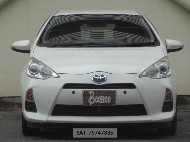Toyota AQUA 2013-07 7870169-9