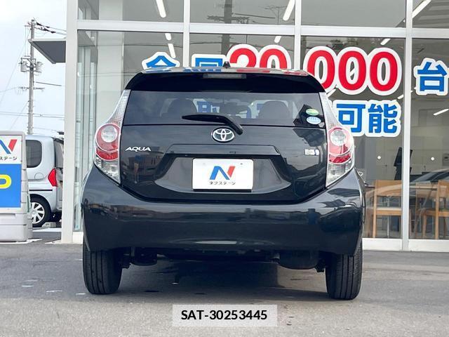 Toyota AQUA 2014-06 7870372-13