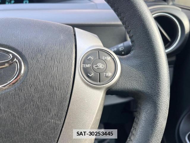 Toyota AQUA 2014-06 7870372-5