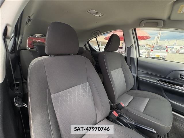 Toyota AQUA 2020-03 7870482-12