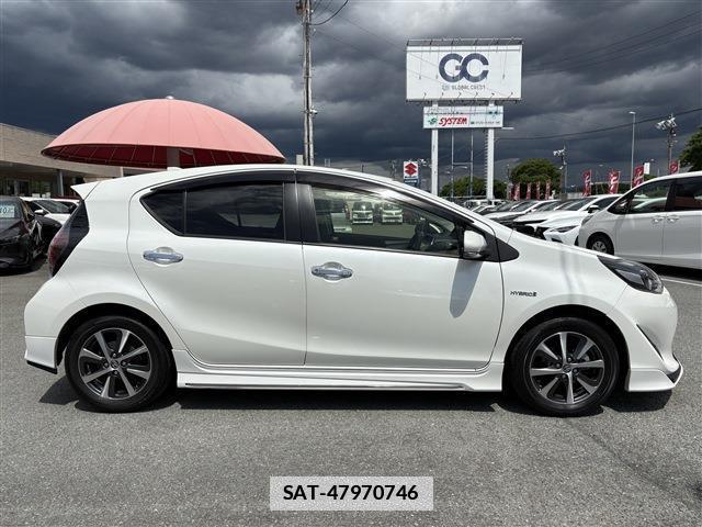 Toyota AQUA 2020-03 7870482-5