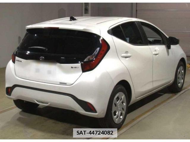 Toyota AQUA 2025-12 7870608-4