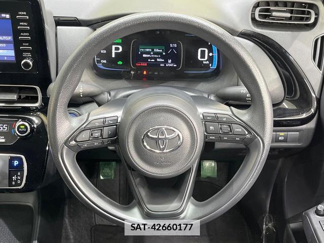Toyota AQUA 2022-06 7871569-10