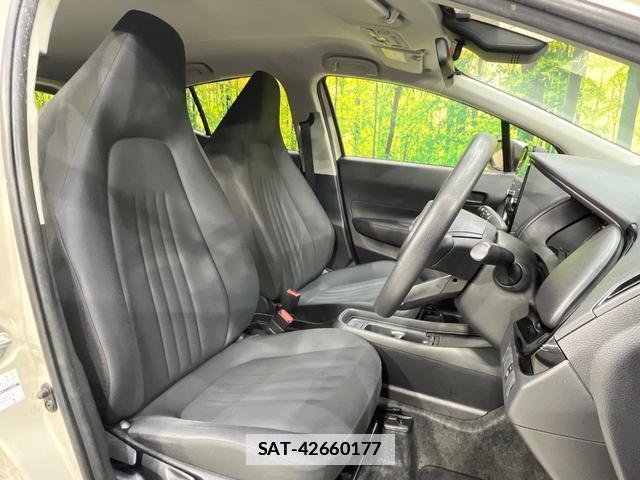 Toyota AQUA 2022-06 7871569-7