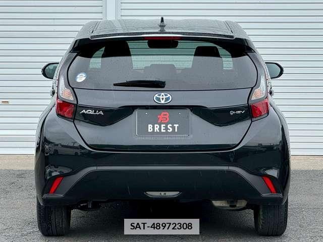 Toyota AQUA 2024-06 7871656-1