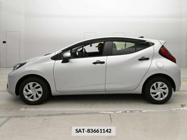 Toyota AQUA 2023-05 7872584-10
