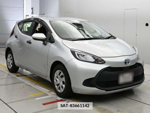 Toyota AQUA 2023-05 7872584-11