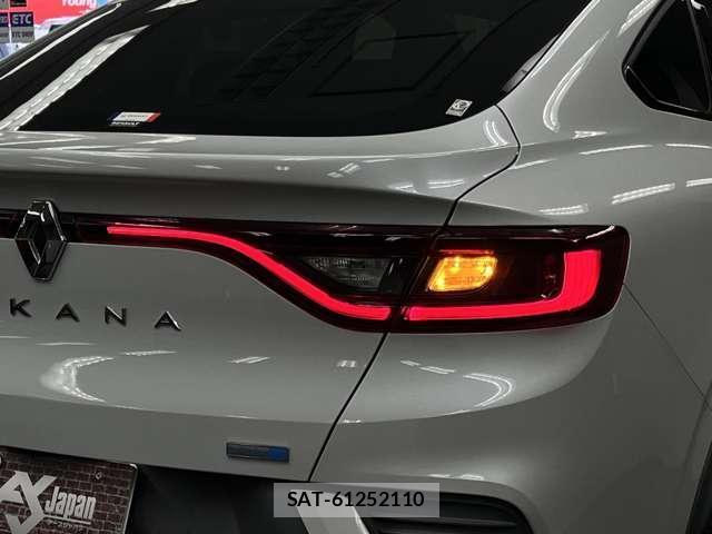 Renault Arkana 2022-09 7873141-16