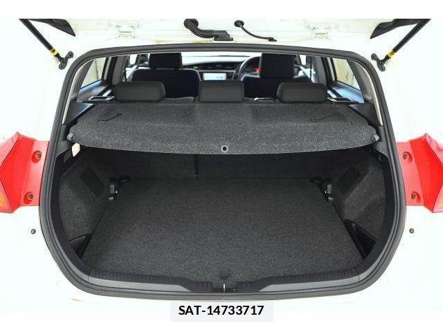 Toyota AURIS 2013-09 7870277-13