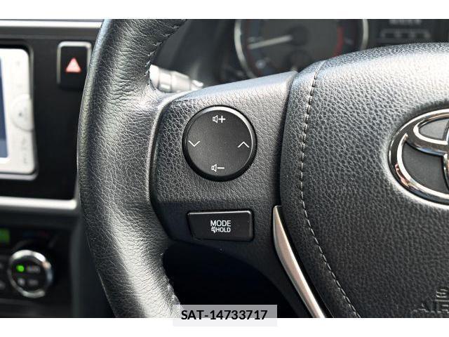Toyota AURIS 2013-09 7870277-16