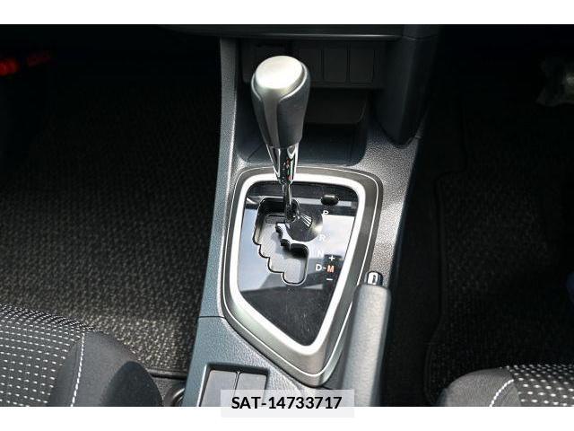 Toyota AURIS 2013-09 7870277-17