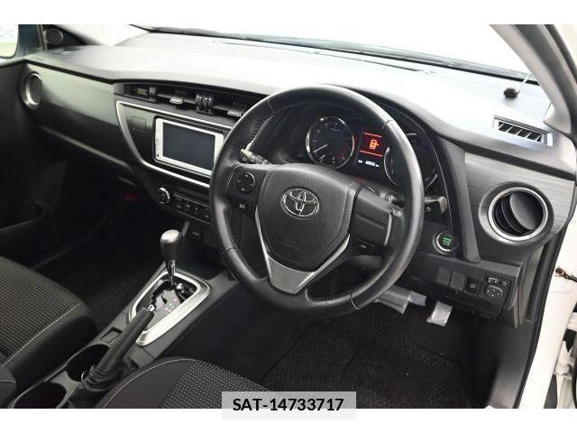Toyota AURIS 2013-09 7870277-2