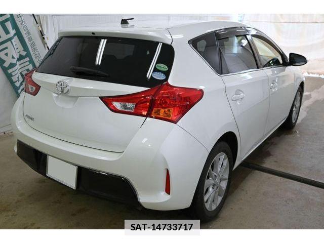 Toyota AURIS 2013-09 7870277-4