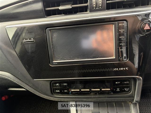 Toyota AURIS 2016-08 7870921-1