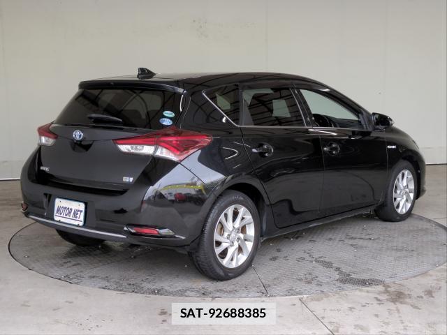 Toyota AURIS 2016-09 7871075-1