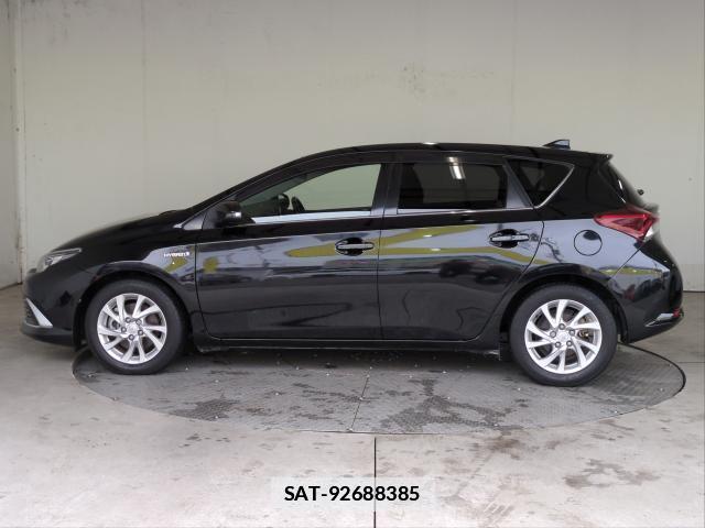 Toyota AURIS 2016-09 7871075-11