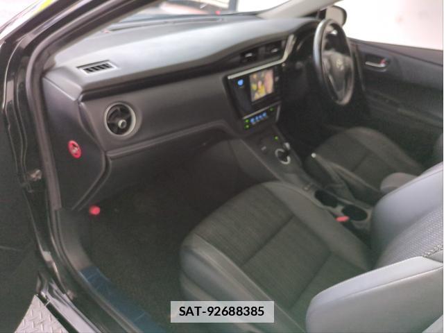 Toyota AURIS 2016-09 7871075-14