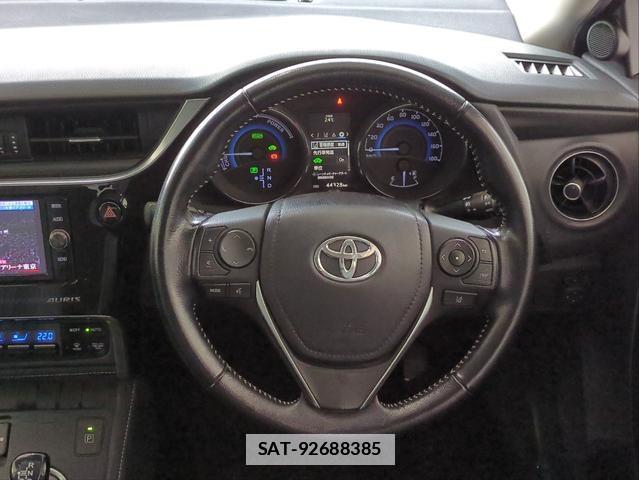 Toyota AURIS 2016-09 7871075-17