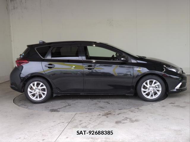 Toyota AURIS 2016-09 7871075-3