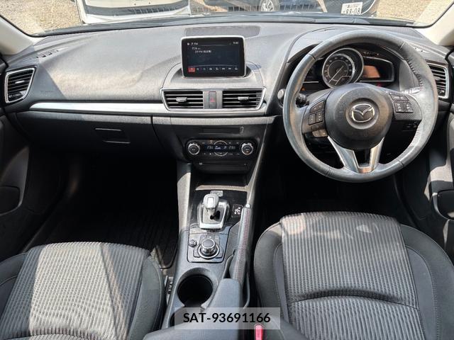 Mazda AXELA HYBRID 2013-11 7866902-1