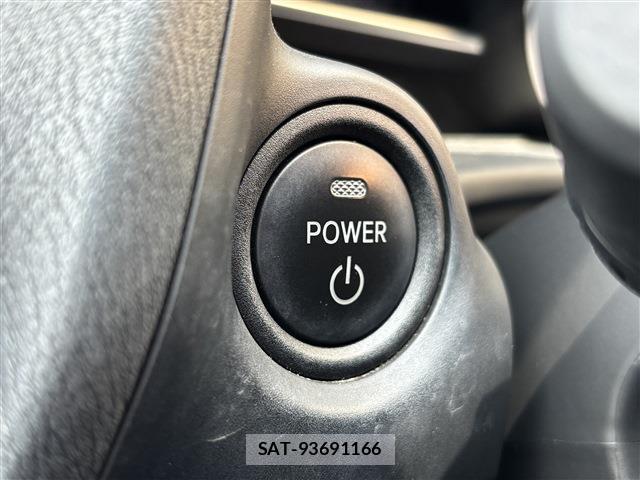 Mazda AXELA HYBRID 2013-11 7866902-17