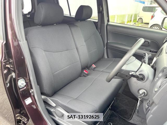 Toyota BB 2015-09 7867087-7