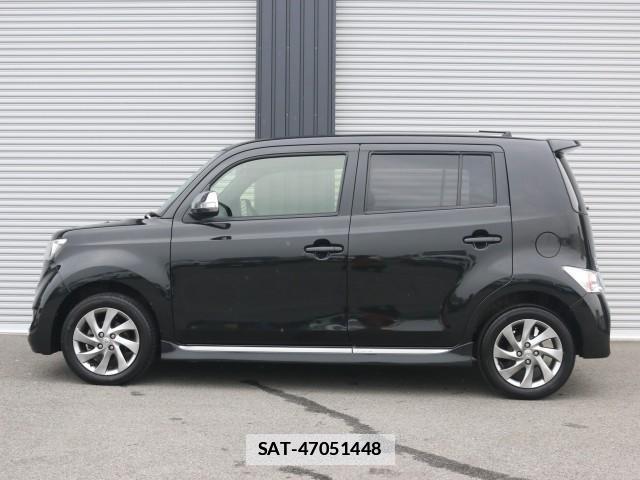 Toyota BB 2016-06 7867521-10