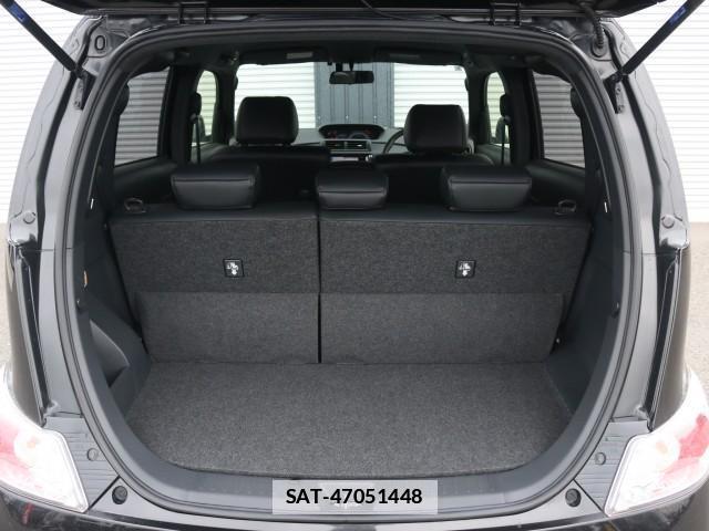 Toyota BB 2016-06 7867521-18
