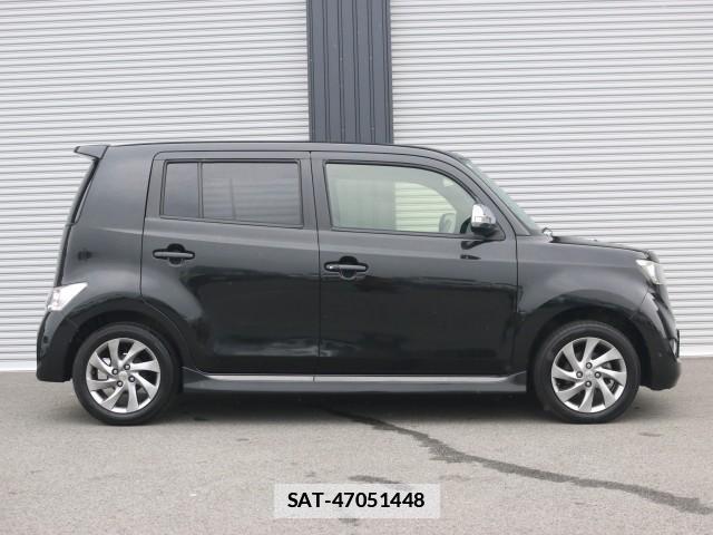 Toyota BB 2016-06 7867521-3