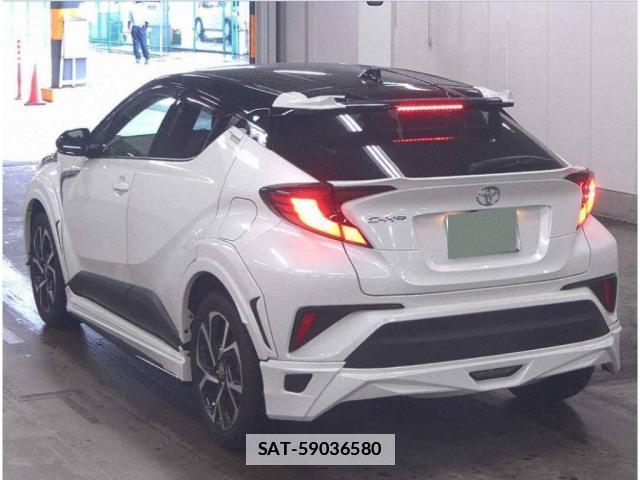 Toyota C-HR 2020-10 7866994-1