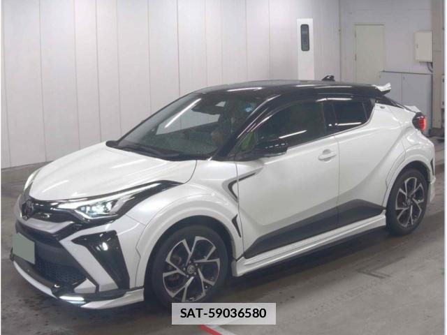 Toyota C-HR 2020-10 7866994-3